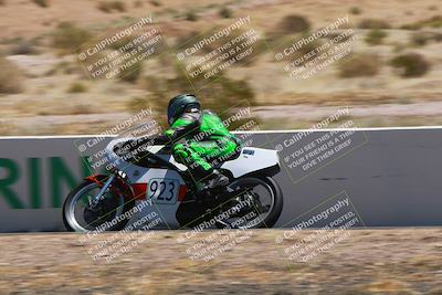 media/Apr-19-2025-AHRMA (Sat) [[3d98ca3309]]/Race/Group 1/Turn 4/